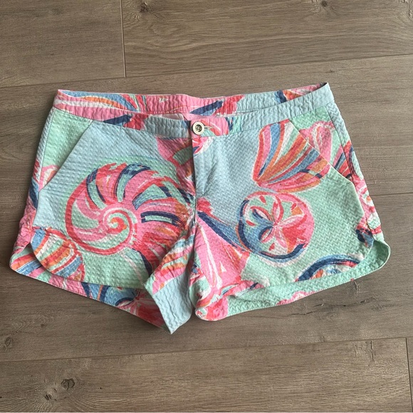 Lilly Pulitzer Pants - Lilly Pulitzer Adie Shorts - size 2 - Minty Fresh On the Rocks